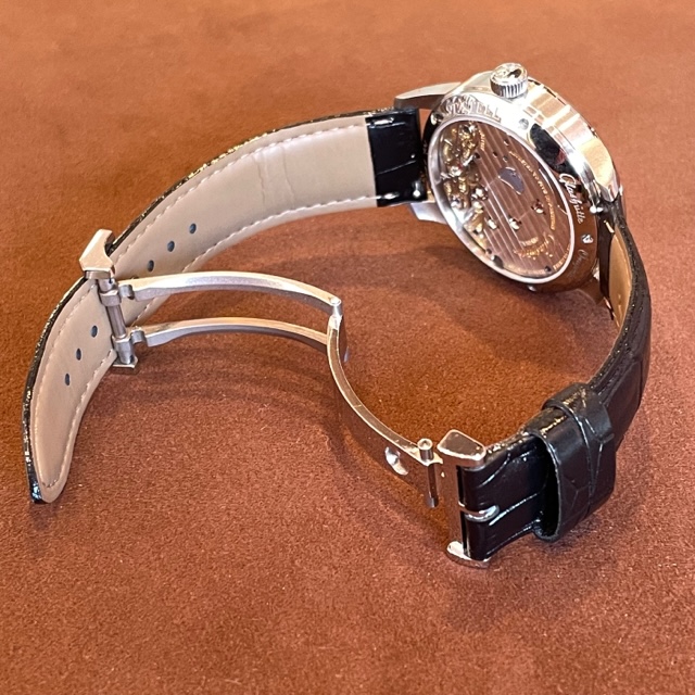 腕時計用の留め具 Dバックル とは Kamineスタッフブログ 神戶三宮 正規時計宝飾店カミネ