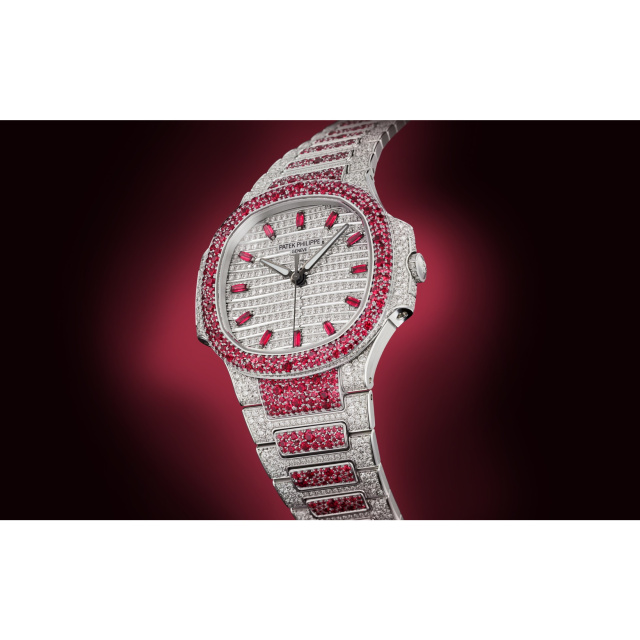PATEK PHILIPPE 婦人用ノーチラス・ハイジュエリー 7118/1452G-001
