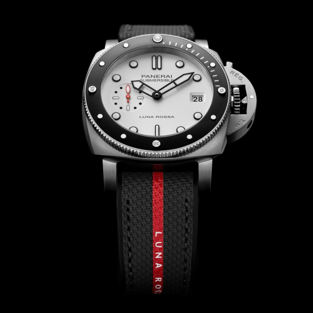 PANERAI サブマーシブル ルナ・ロッサ PAM01579