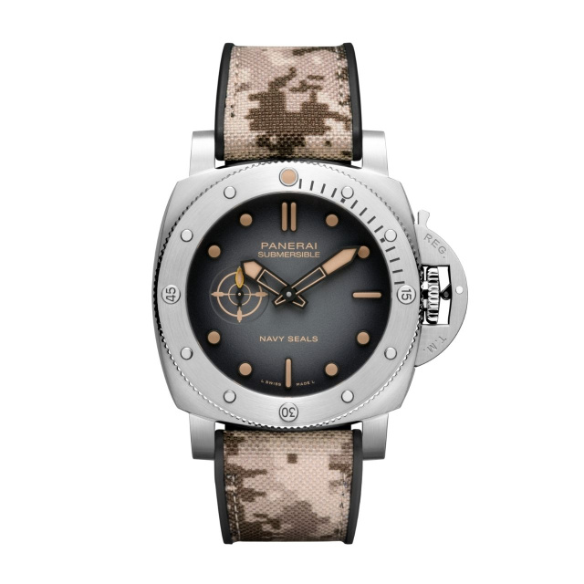 PANERAI サブマーシブル クアランタクアトロ ネイビーシールズ PAM01518