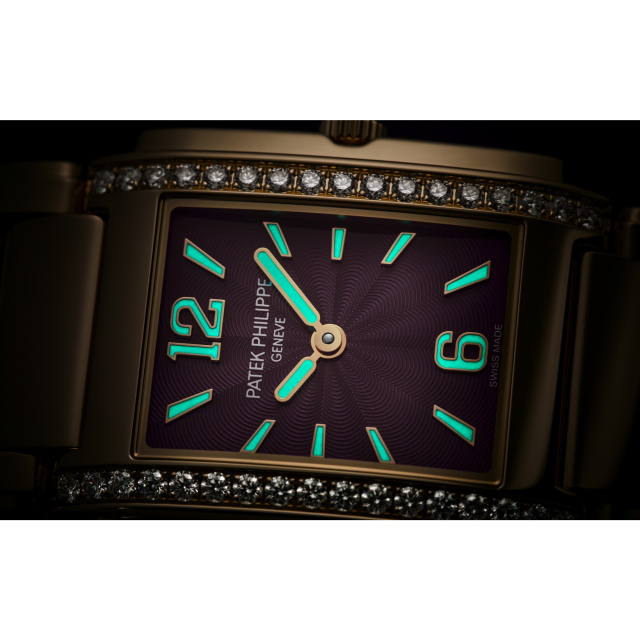 PATEK PHILIPPE TWENTY~4 4910/1201R-010
