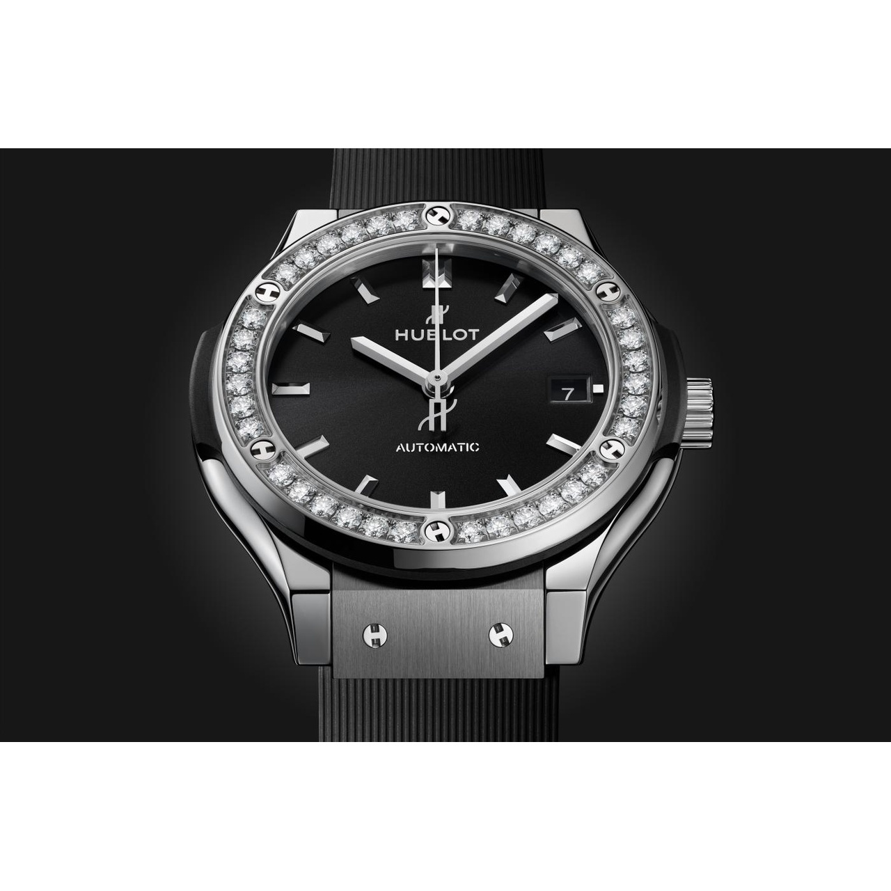 HUBLOT クラシック・フュージョン チタニウム ダイヤモンド 38mm 565.NX.1470.RX.1204
