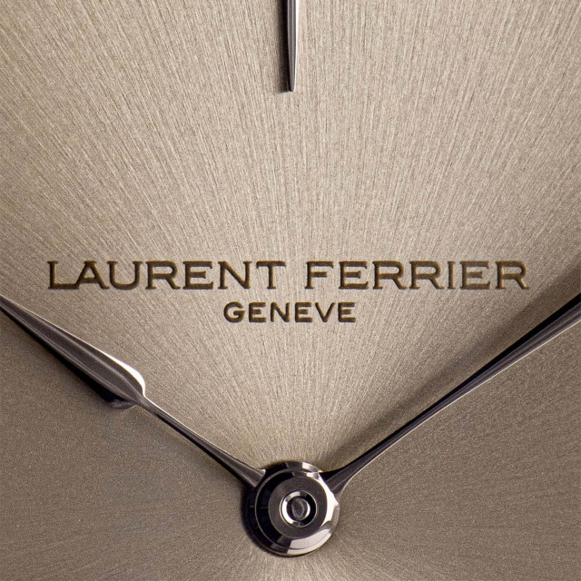 LAURENT FERRIER スクエア・マイクロローター ゴールドトーン LCF013.AC.JG1