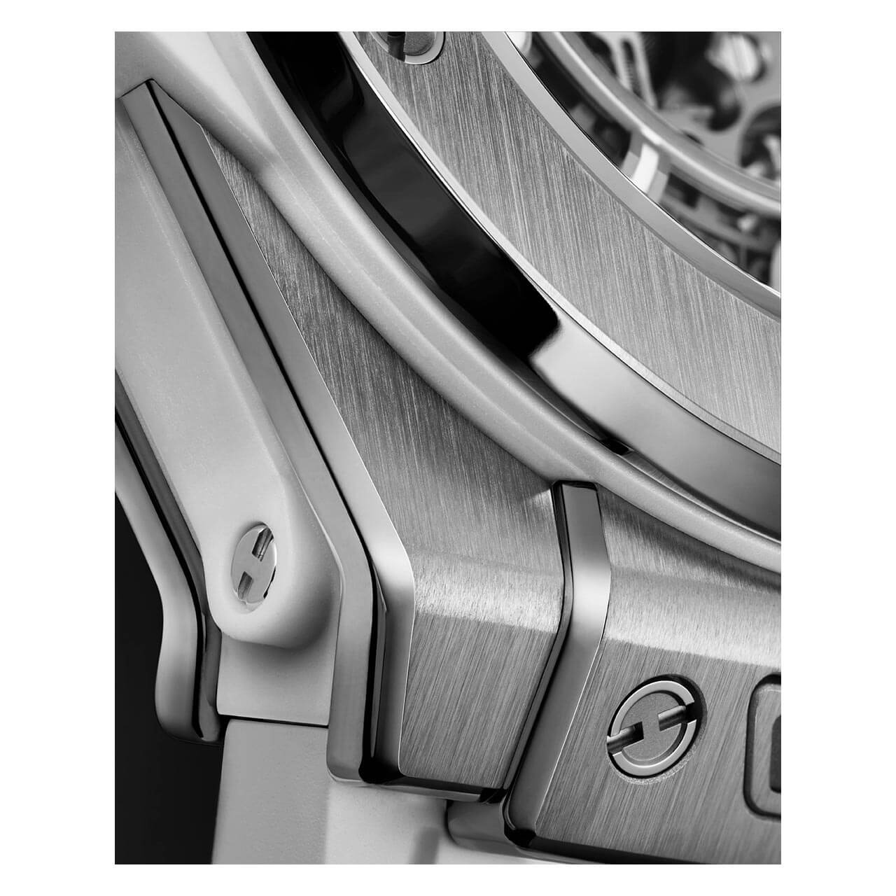 HUBLOT ビッグ・バン ウニコ チタニウム ホワイト 441.NE.2011.RW