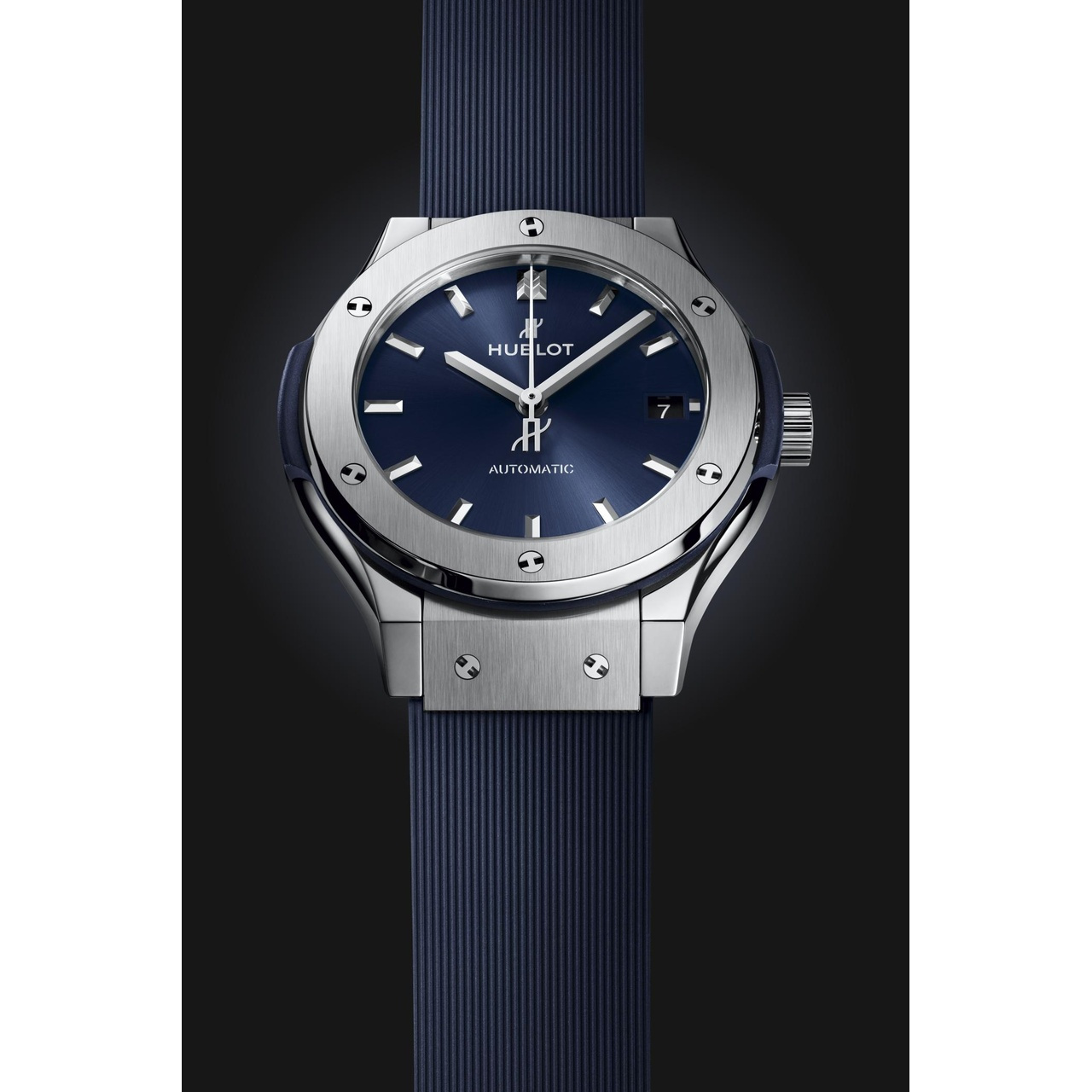 HUBLOT クラシック・フュージョン チタニウム ブルー 38mm 565.NX.7170.RX