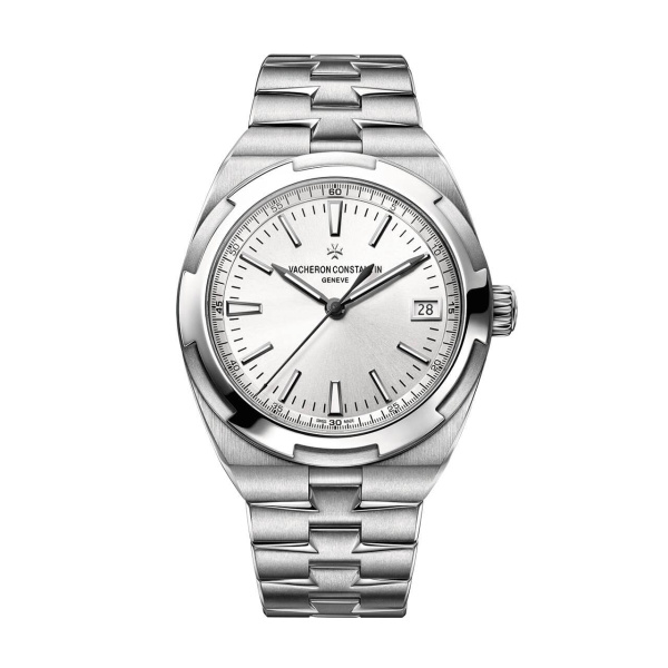 VACHERON CONSTANTIN オーヴァーシーズ 4520V/210A-B126