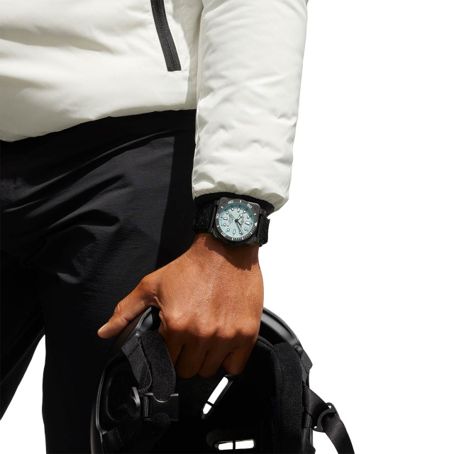 Bell & Ross BR 03 ダイバー フルラム セラミック BR03A-D-LM-CE/SRB