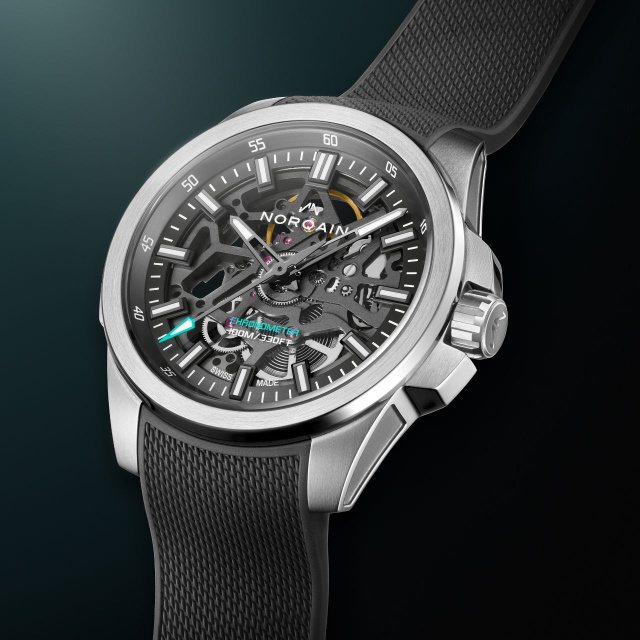 NORQAIN インディペンデンス スケルトン 40mm スチール N3008.07S01.G01.R01