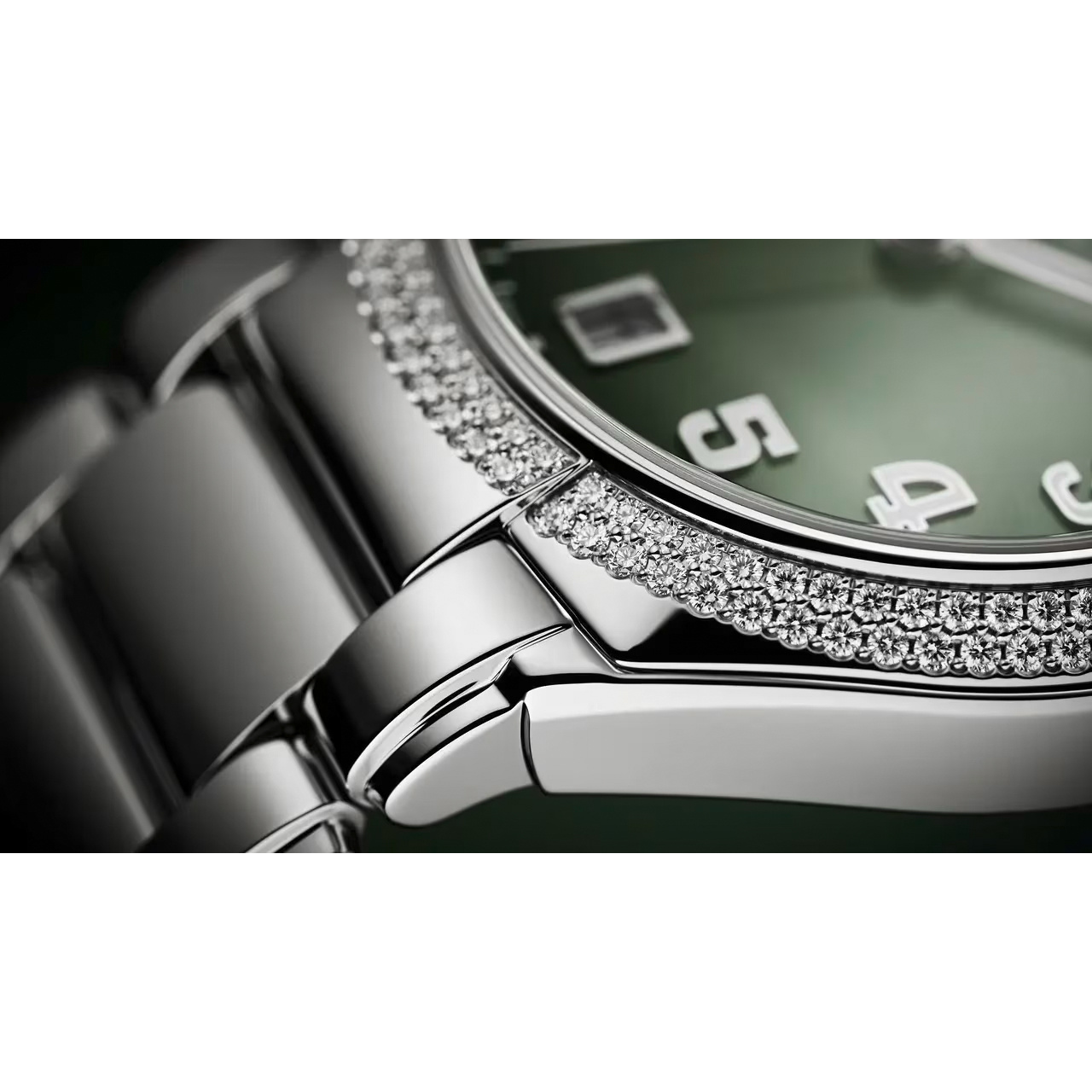 PATEK PHILIPPE TWENTY~4 AUTOMATIC 7300/1200A-011