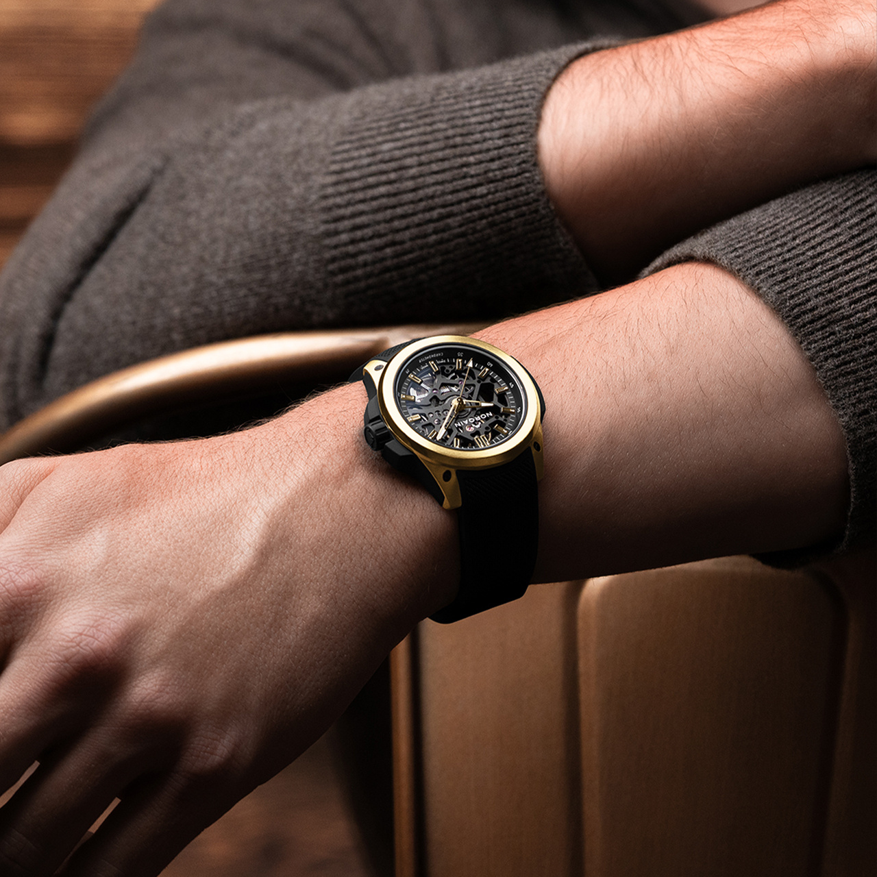 NORQAIN ワイルドワン スケルトン 39mm イエローゴールド リミテッド エディション N3001.07G06.B01