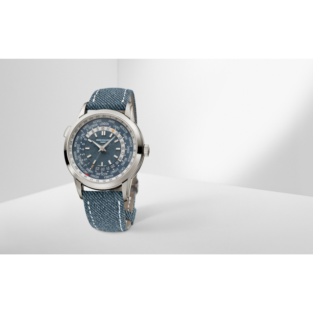 PATEK PHILIPPE ワールドタイム, 日付表示 5330G-001