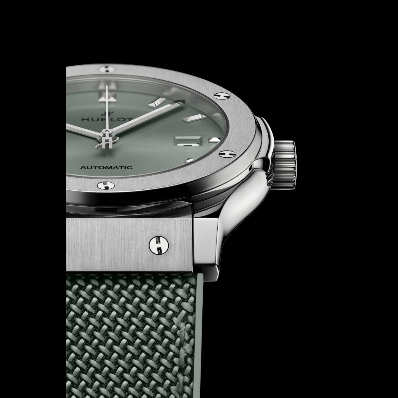 HUBLOT クラシック・フュージョン チタニウム セージグリーン 542.NX.891G.NR