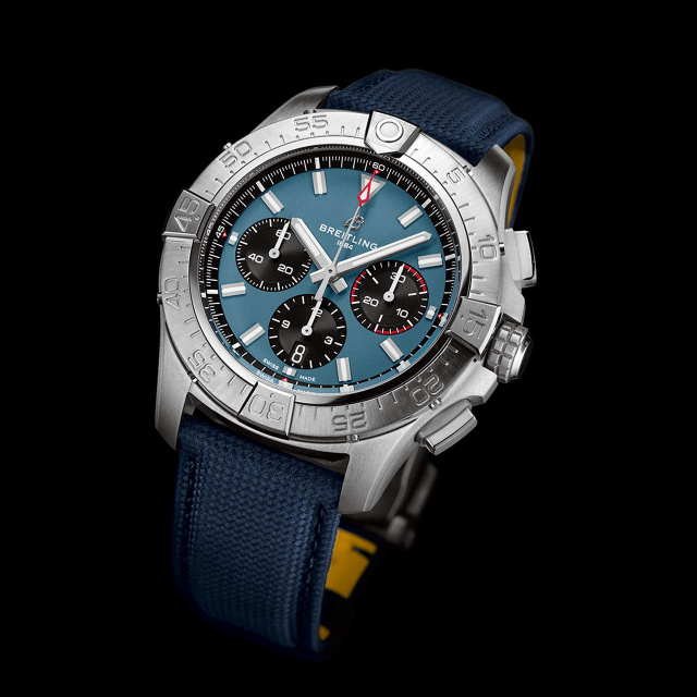 BREITLING アベンジャー B01 クロノグラフ 44 AB0147101C1X1