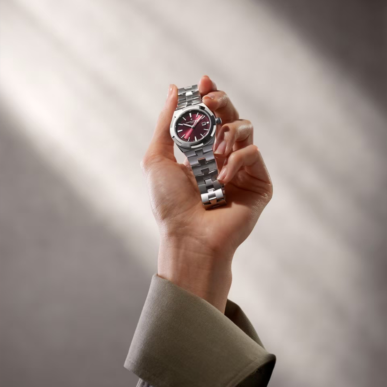 VACHERON CONSTANTIN オーヴァーシーズ オートマティック 4600V/200A-H127