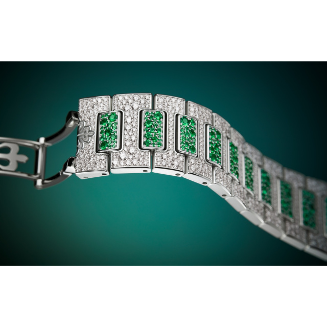 PATEK PHILIPPE 婦人用ノーチラス・ハイジュエリー 7118/1453G-001