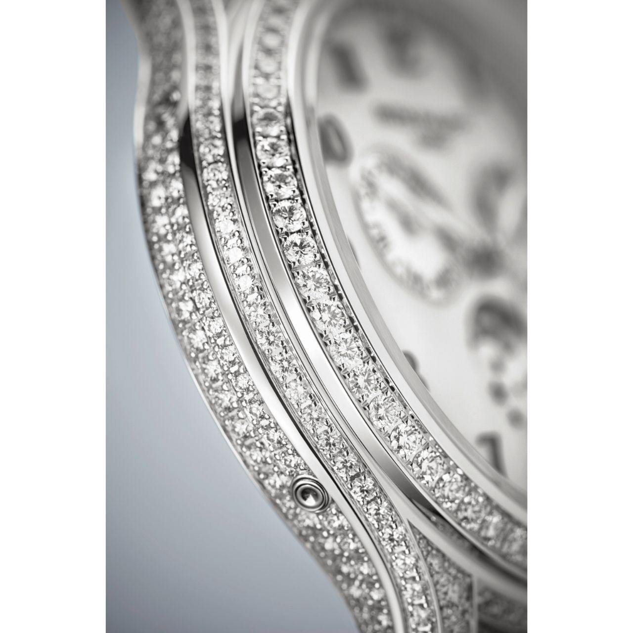 PATEK PHILIPPE 年次カレンダー, ムーンフェイズ 4948G-010