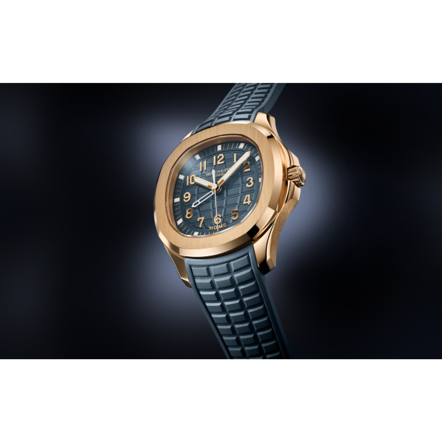 PATEK PHILIPPE アクアノート・トラベルタイム 5269R-001