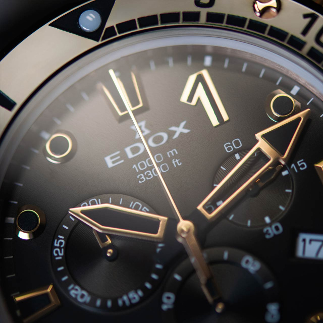 EDOX クロノオフショア1 クロノグラフ 10242-TINR-NIR