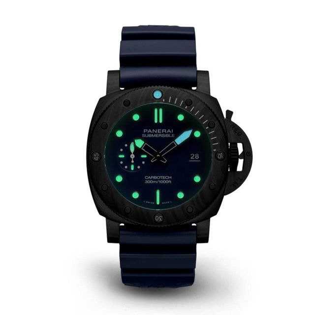 PANERAI サブマーシブル クアランタクアトロ カーボテック™ ブルー アビッソ PAM01232