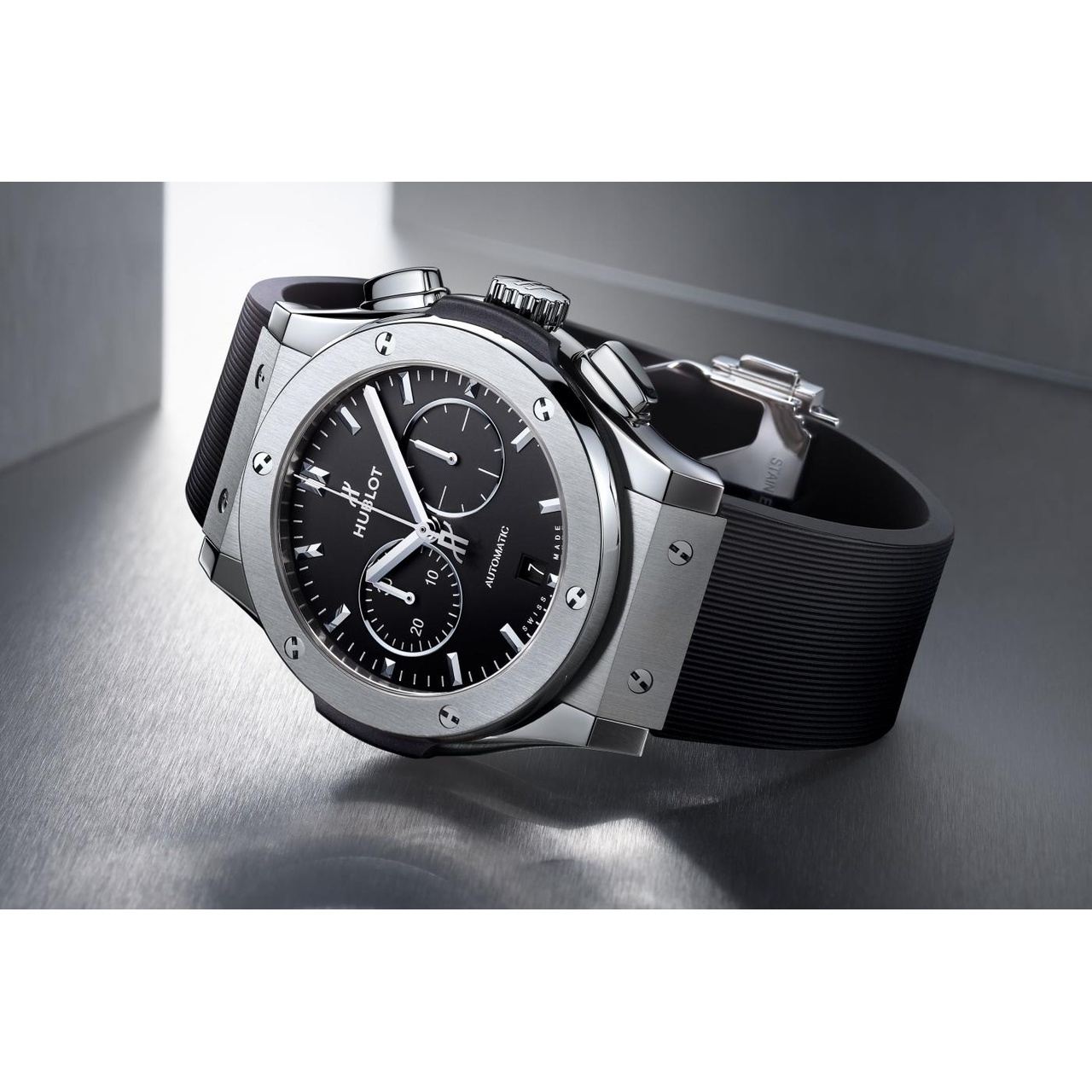 HUBLOT クラシック・フュージョン クロノグラフ チタニウム 42mm 541.NX.1171.RX