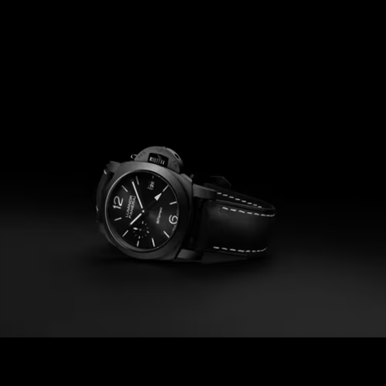 PANERAI ルミノール GMT チェラミカ PAM01460