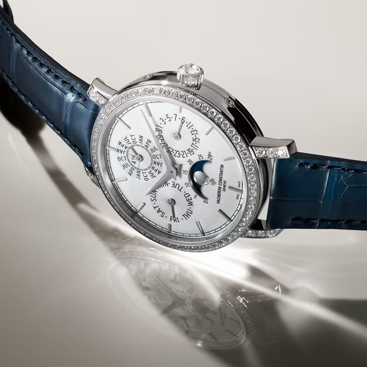 VACHERON CONSTANTIN エクストラフラット・パーペチュアルカレンダー 4305T/000G-H135