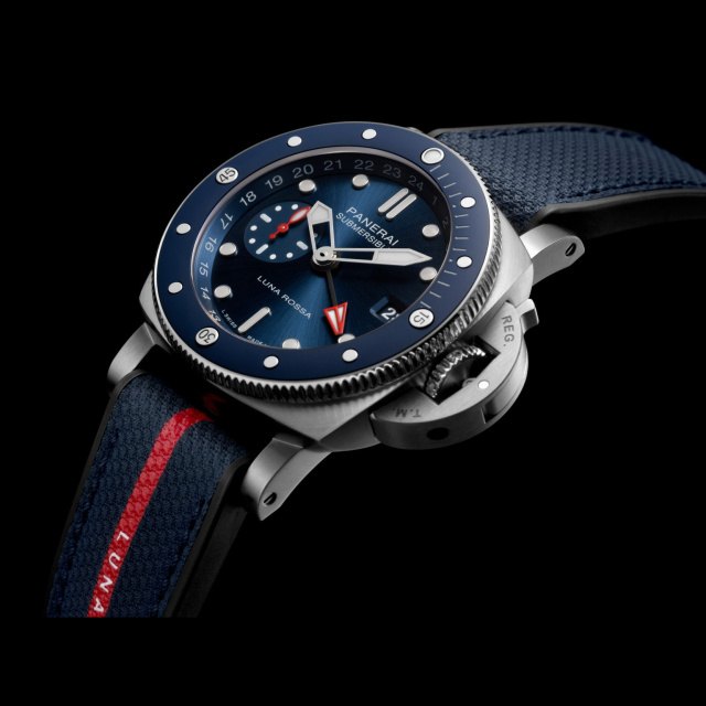 PANERAI サブマーシブル GMT ルナ・ロッサ チタニオ PAM01507