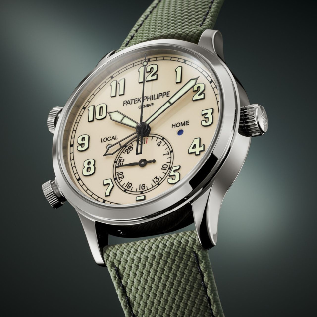 PATEK PHILIPPE カラトラバ・パイロット・トラベルタイム 5524G-010