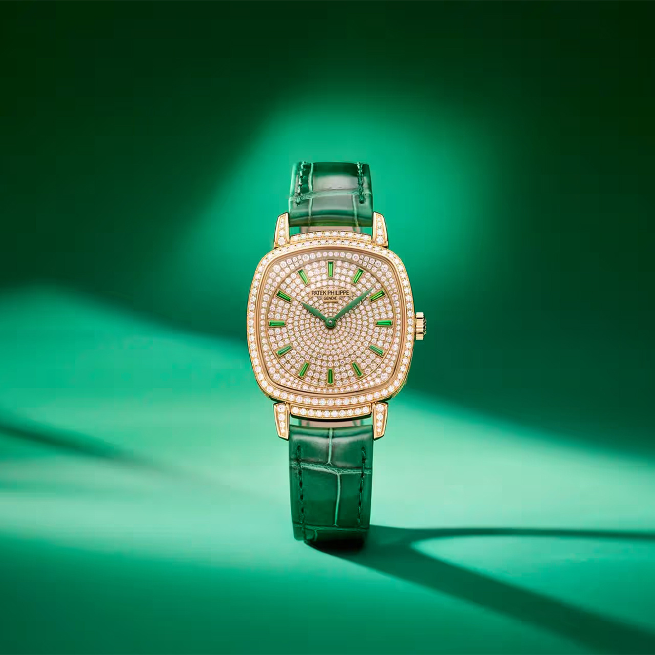 PATEK PHILIPPE ゴンドーロ・レディス・ファースト 7043/250R-001