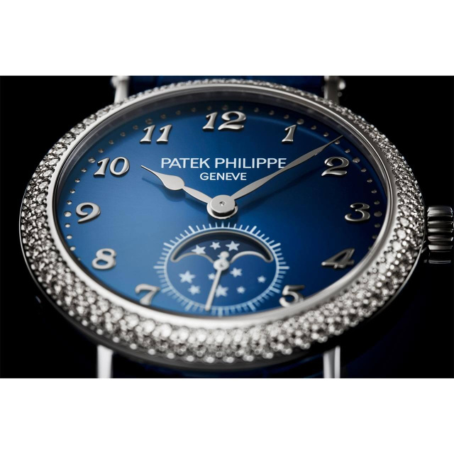 PATEK PHILIPPE ムーンフェイズ 7121/200G-001