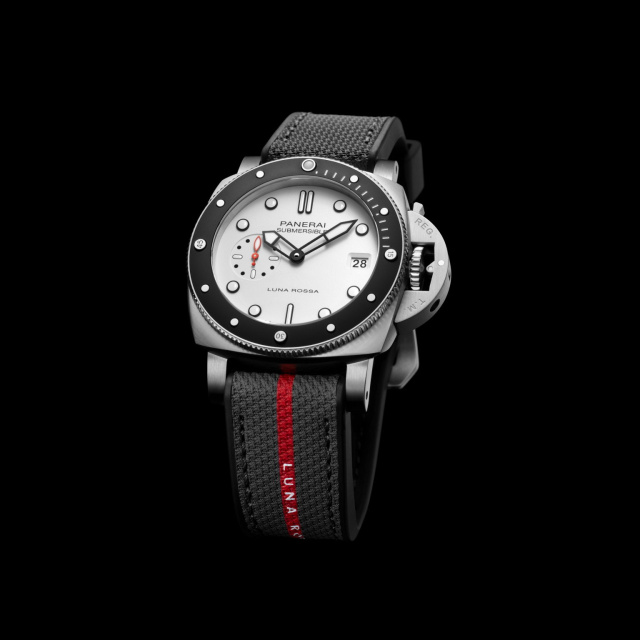 PANERAI サブマーシブル ルナ・ロッサ PAM01579