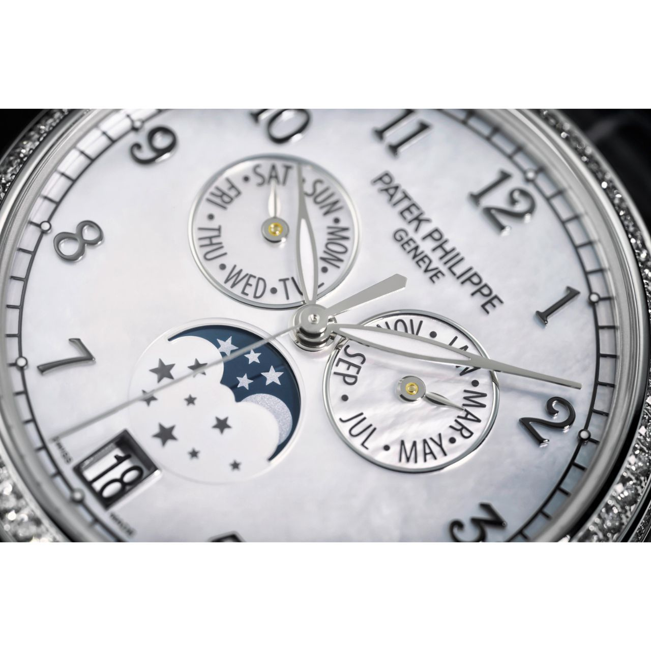 PATEK PHILIPPE 年次カレンダー, ムーンフェイズ 4948G-010