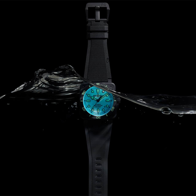 Bell & Ross BR 03 ダイバー フルラム セラミック BR03A-D-LM-CE/SRB