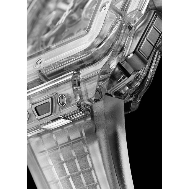 HUBLOT スクエア・バン ウニコ サファイア 821.JX.0120.RT