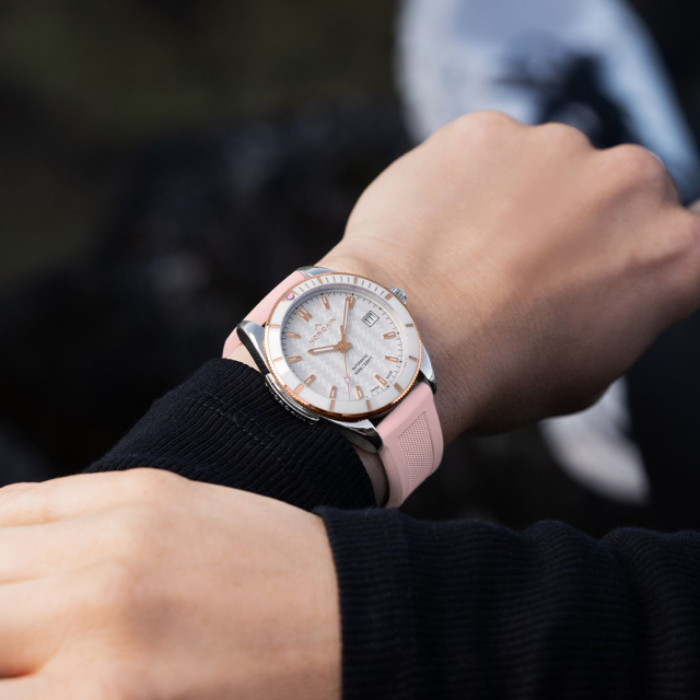 NORQAIN アドベンチャー・スポーツ 37mm N1800.08S06.W01