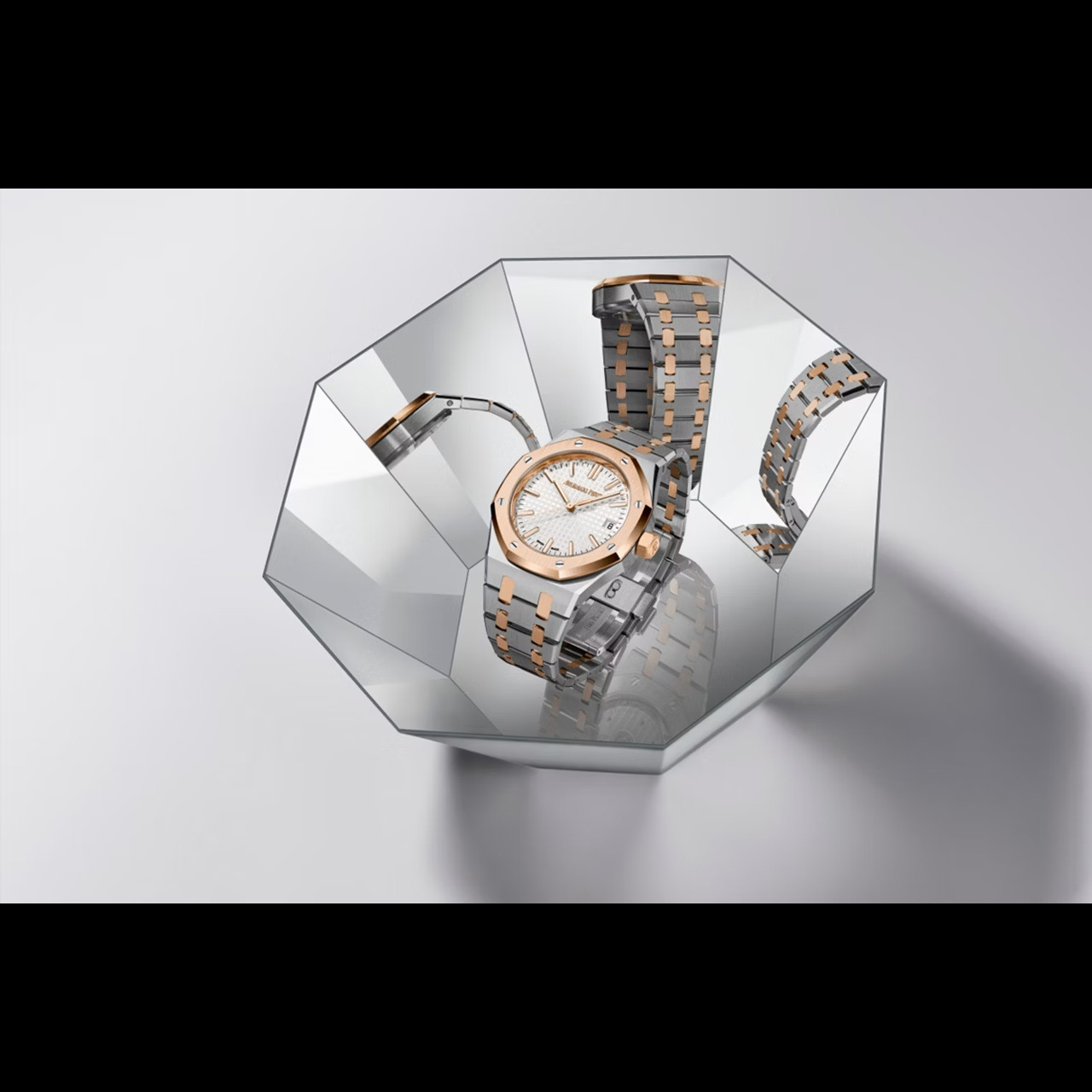AUDEMARS PIGUET ロイヤル オーク オートマチック 15550SR.OO.1356SR.02