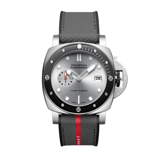 PANERAI サブマーシブル クアランタクアトロ ルナ ロッサ PAM01681