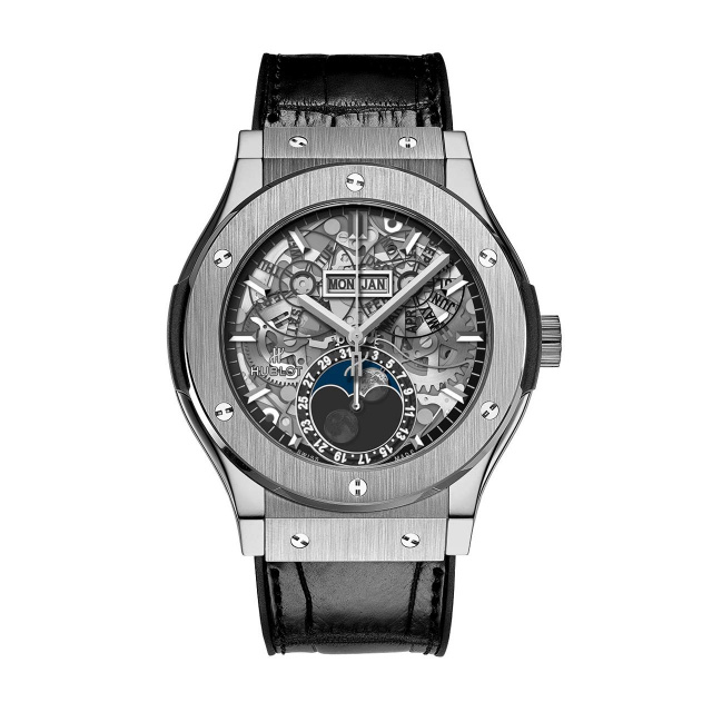 HUBLOT アエロ・フュージョン ムーンフェイズ チタニウム 517.NX.0170.LR