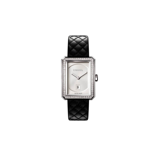 CHANEL ボーイフレンド H6402
