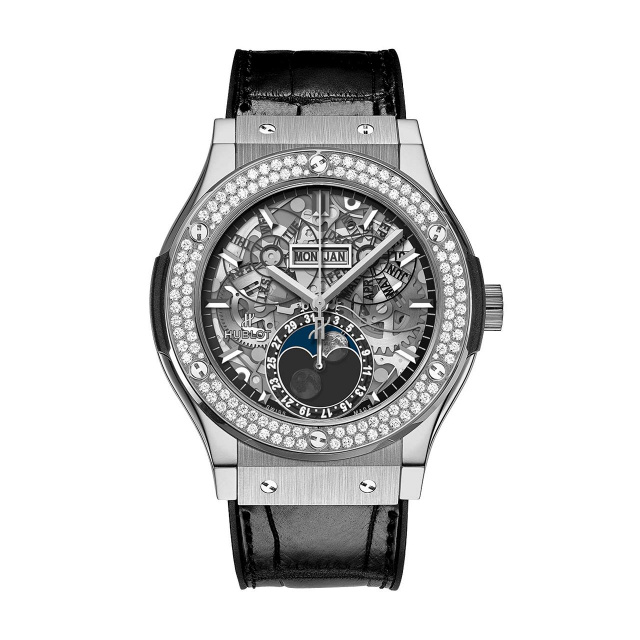 HUBLOT アエロ・フュージョン・ムーンフェイズ チタニウムダイヤモンド 517.NX.0170.LR.1104