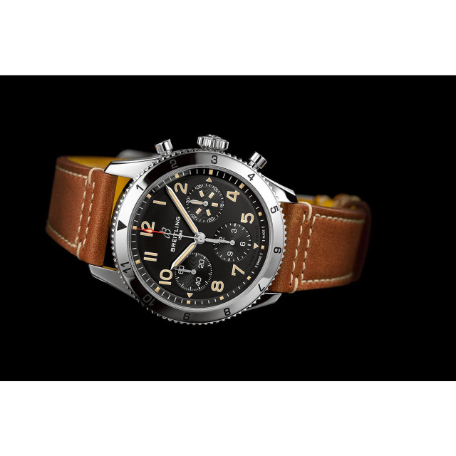 BREITLING クラシック アヴィ クロノグラフ 42 P-51 マスタング A233803A1B1X1