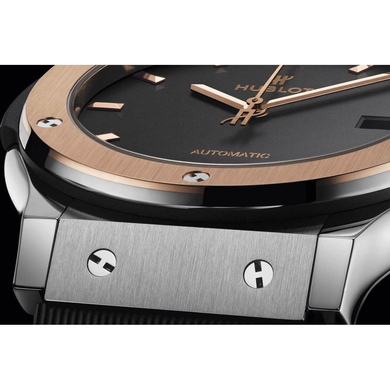 HUBLOT クラシック・フュージョン チタニウム キングゴールド 42mm 542.NO.1181.RX