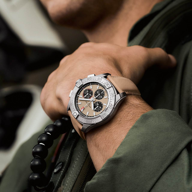 アベンジャー B01 クロノグラフ 44 AB0147101A1X1|BREITLING アベンジャー B01 クロノグラフ 44 AB0147101A1X1|BREITLING