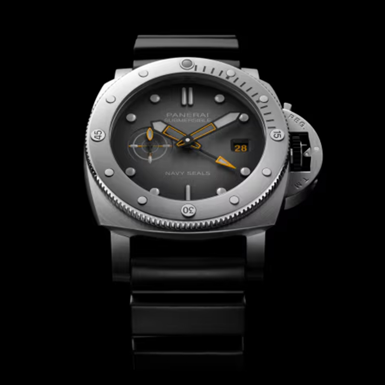PANERAI サブマーシブル GMT ネイビーシールズ PAM01323