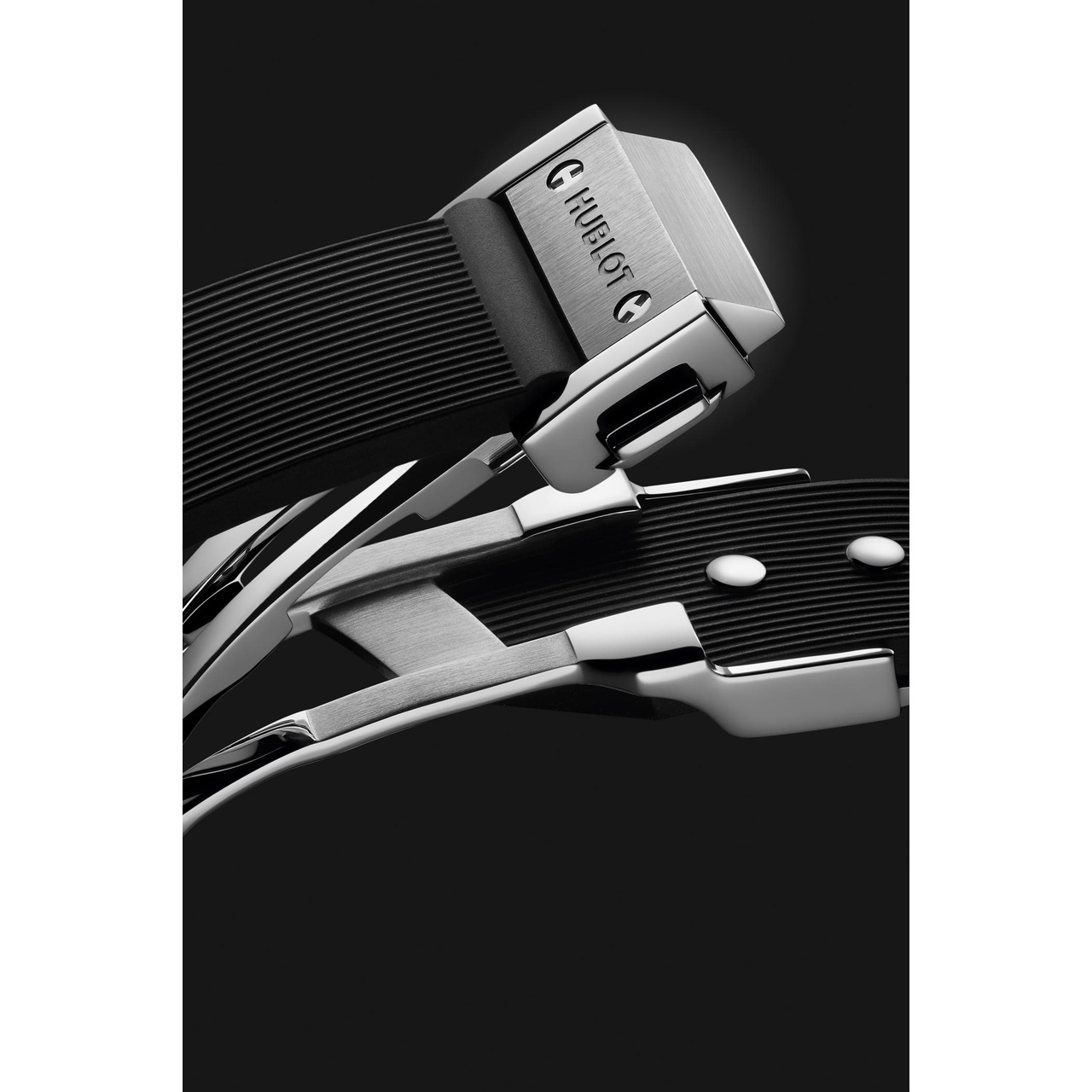 HUBLOT クラシック・フュージョン チタニウム 33mm 581.NX.1470.RX