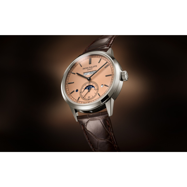 PATEK PHILIPPE インライン永久カレンダー 5236P-010
