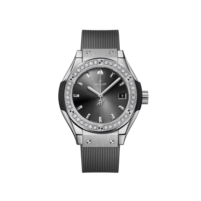 HUBLOT クラシック・フュージョン チタニウム レーシンググレー ダイヤモンド 591.NX.7070.RX.1204