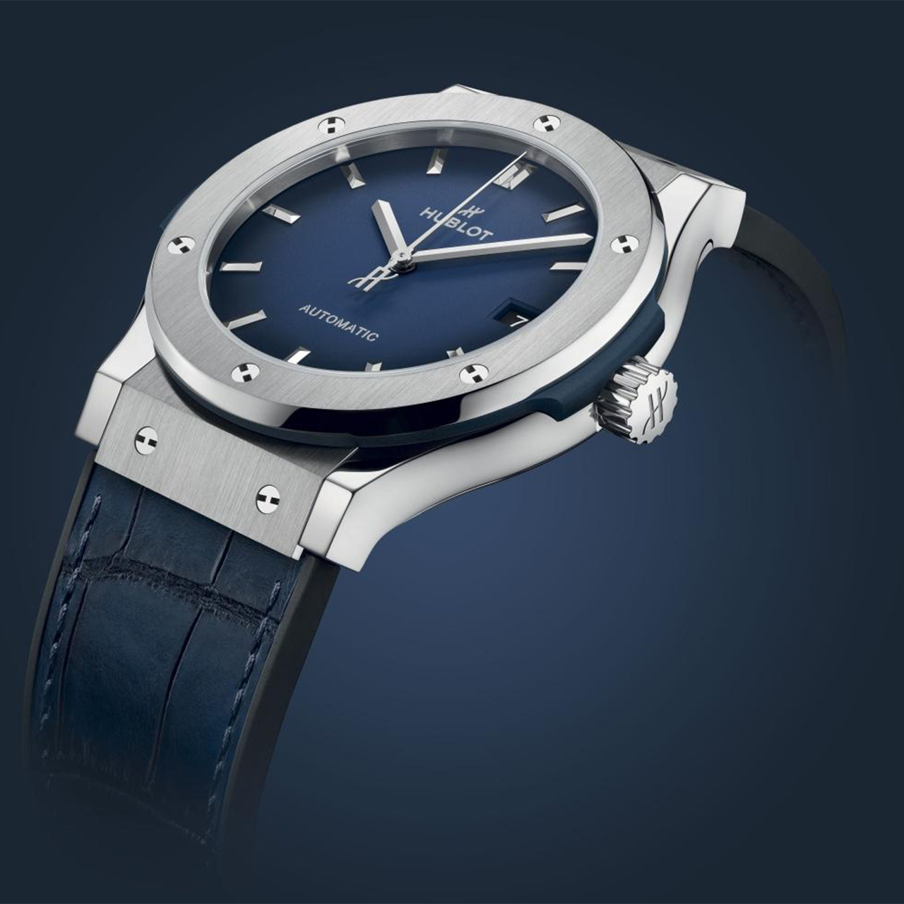 HUBLOT クラシック・フュージョン チタニウム ディープブルー 511.NX.6670.LR.JPN