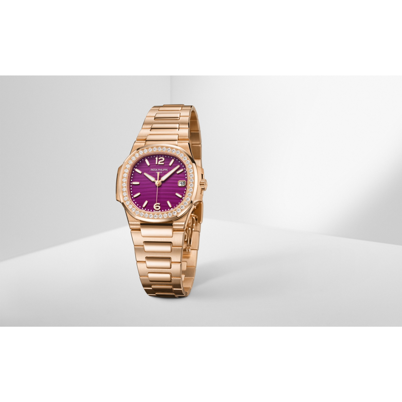 婦人用ノーチラス 7010/1R-013｜PATEK PHILIPPE - パテック フィリップ｜ウォッチ｜神戸三宮 正規時計宝飾店カミネ｜神戸三宮  正規時計宝飾店カミネ