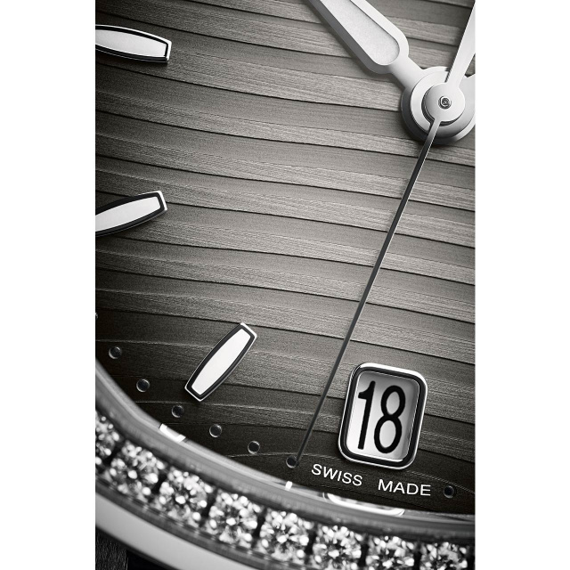 PATEK PHILIPPE 婦人用ノーチラス《レディス・オートマチック》 Ref.7118/1200A-011